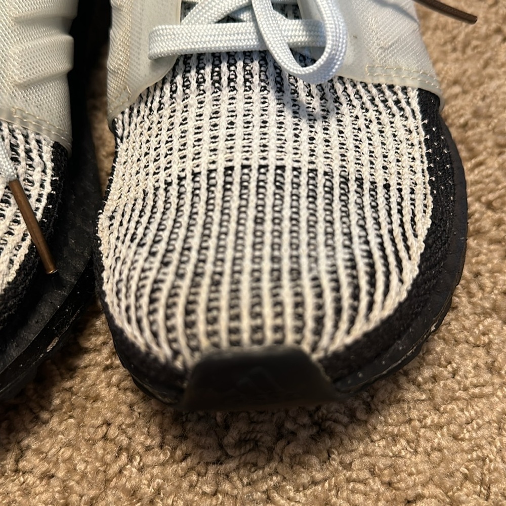 Adidas Boost - Picture 3 of 8